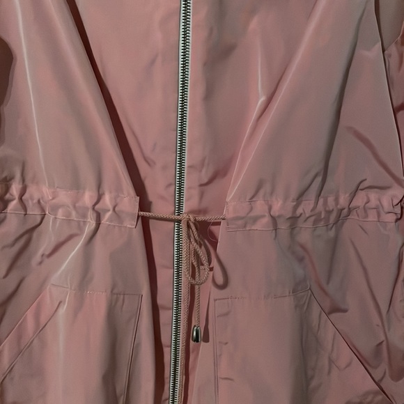 Pink vest by Canadian designer Jennifer Torosian - Picture 3 of 4